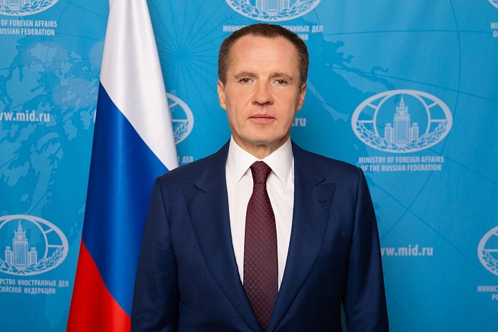 ПОСОЛ ГЛАДКОВ ВРУЧИТ ВЕРИТЕЛЬНЫЕ ГРАМОТЫ