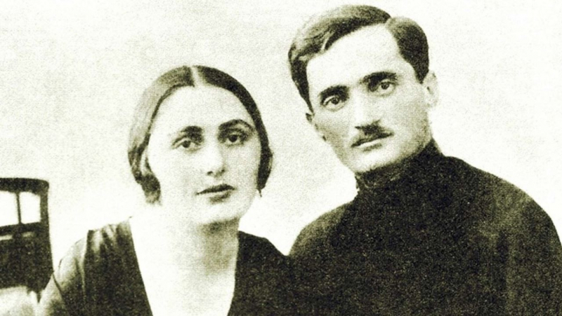 Сария Лакоба и добровольцы — вот кто должен быть увековечен в первую очередь