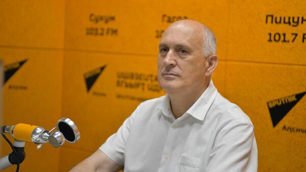 ВЯЧЕСЛАВ ЧИРИКБА: ЗНАНИЕ АБХАЗСКОГО ЯЗЫКА ДОЛЖНО СТАТЬ ОБЯЗАТЕЛЬНЫМ ТРЕБОВАНИЕМ ДЛЯ ПОЛИТИКОВ